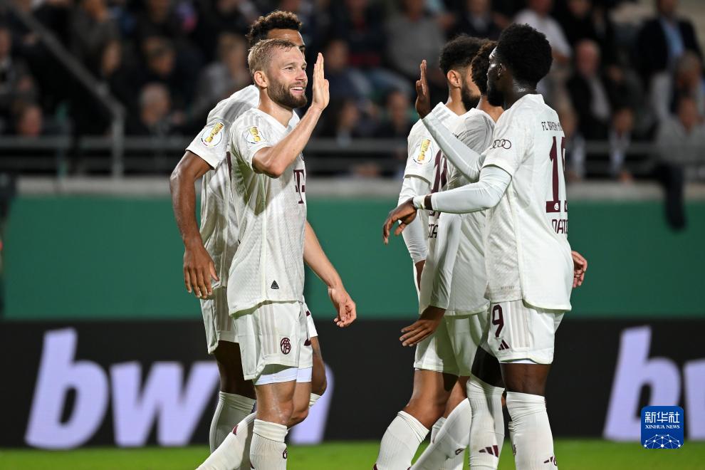 麦卡利斯特二哥：我们个子不高也不快，但总有办法取得成功（麦卡利斯特二哥：不高也不快，我们一样能赢到最后）