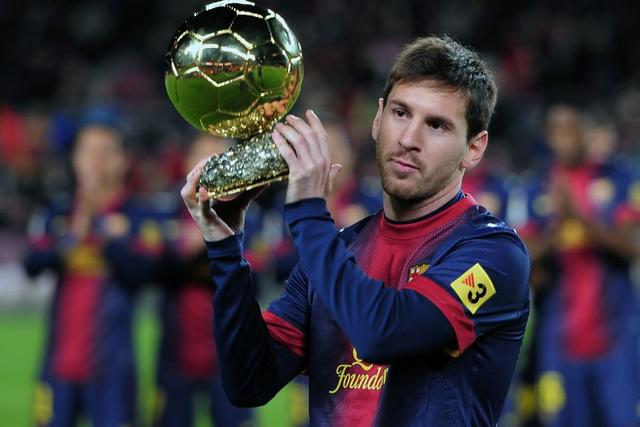 塞尔：赫罗纳高层非常喜欢巴萨中场贝尔纳尔，想在冬窗租借他（塞尔：赫罗纳高层青睐巴萨中场贝尔纳尔，计划冬窗租借）