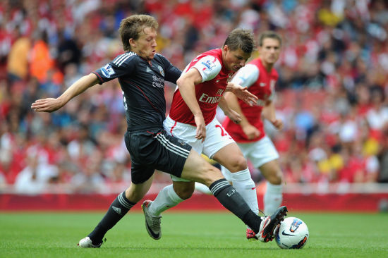 猛龙主帅：联盟就是这样的，有些球员总能获得更多哨子（猛龙主帅不满：联盟一贯如此，某些球员总能得到哨声照顾）